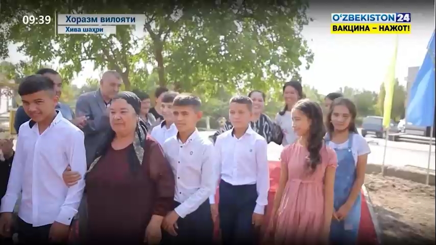 Axborot 24 |Xorazm viloyatidagi Mehribonlik uyidan 9 nafar o‘g‘il-qizni o‘z bag‘riga olgan Sobirovlar oilasi haqida  (11.09.2021)