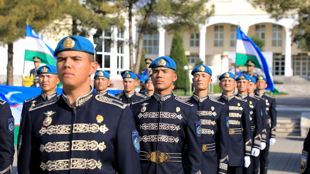 Национальная часть единого. Миллий гвардия. Одежда Миллий гвардия Узбекистан. Миллий гвардия фото. Мллигвардия история.